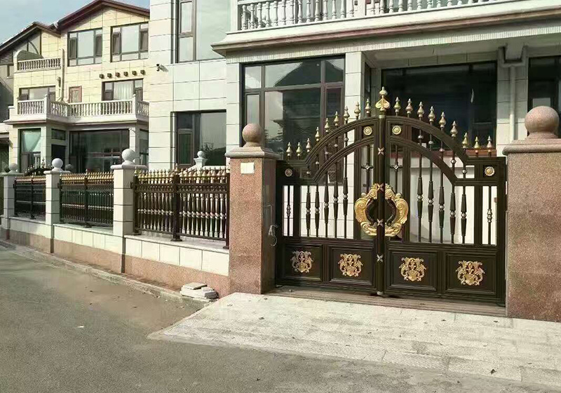 山東鋁藝大門怎么進行維護？